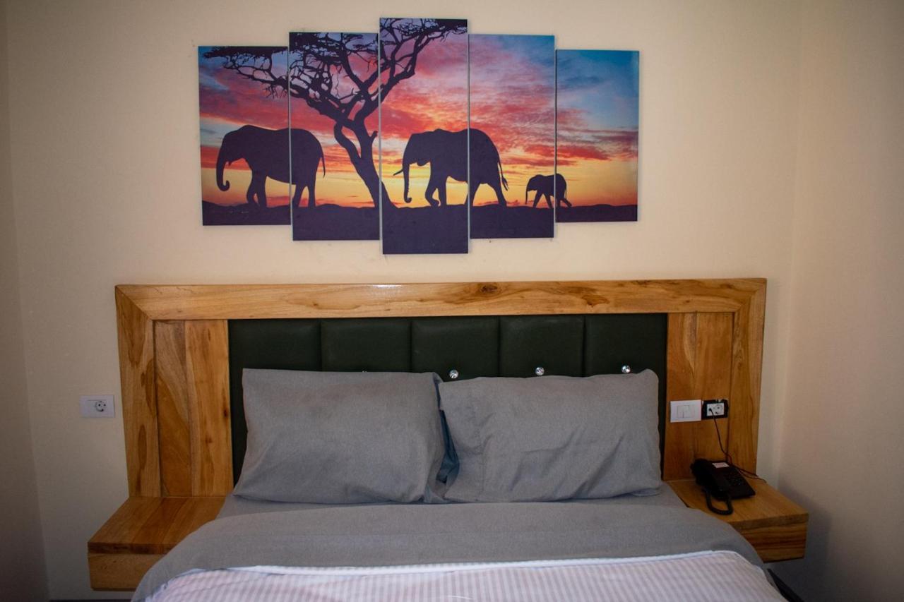 Choice Guest House 2 Addis Abeba Buitenkant foto